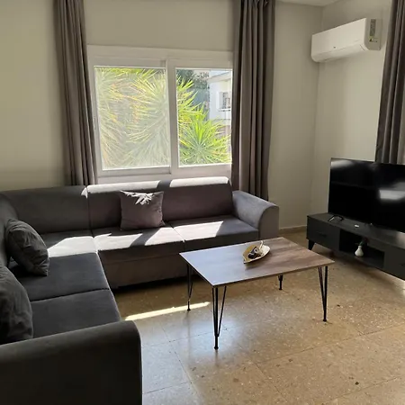 Apartman 1c Newly Renovated 2 Bedroom Flat Nicosia